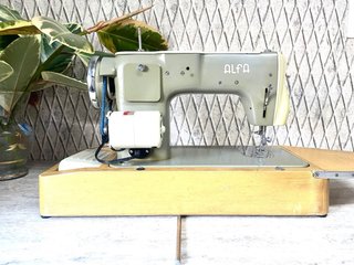 Máquina de coser Alfa Alfamatic Vintage