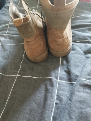 Botas de ante marrones