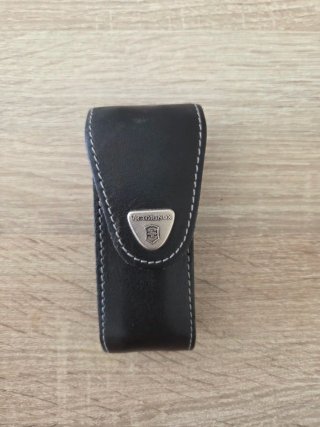 Navaja Victorinox WorkChamp + Funda Piel