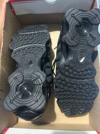 Nike Shox Scarpe Uomo Taglia 41 Nere MAI USATE