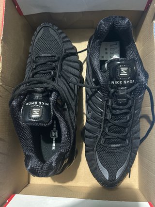 Nike Shox Scarpe Uomo Taglia 41 Nere MAI USATE