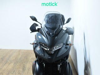 YAMAHA TRICITY 300 (AKRAPOVIC HOMOLOGADO)