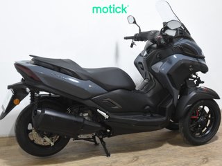 YAMAHA TRICITY 300 (AKRAPOVIC HOMOLOGADO)