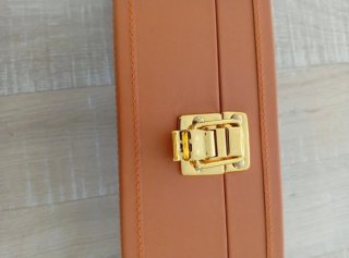 Caja para reloj de primera clase