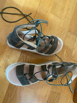 Sandalias de plataforma con cordones