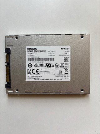 Disco Duro SSD Kioxia SATA 500GB