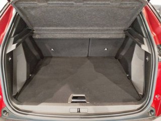 Peugeot 2008   Puretech 130 S&S EAT8 Allure