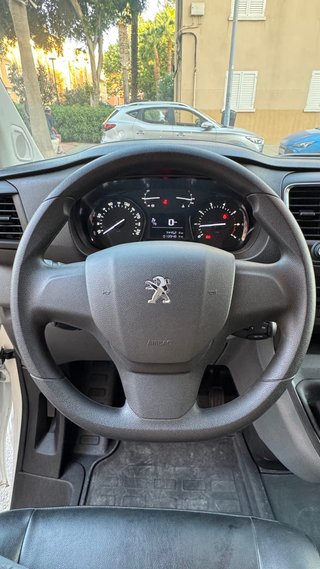 Peugeot Expert 2021