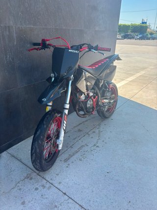 Beta RRT Supermotard Negra y Roja