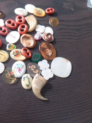 Lotto Bottoni e Medaglioni Vintage / Antiquariato