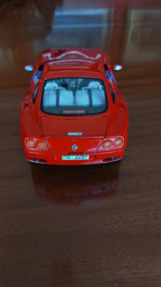 Ferrari 550 Maranello 1:18