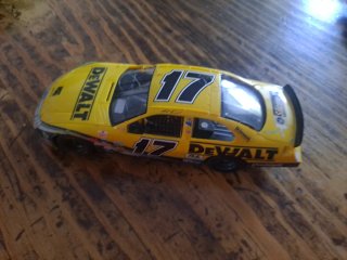 Coche Scalextric Ford Fusion DeWalt 17