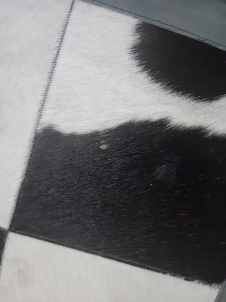 Alfombra Piel Vaca Cuadros Blanco y Negro