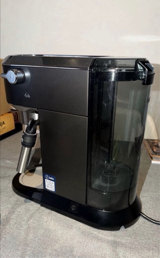 Cafetera DeLonghi Dedica