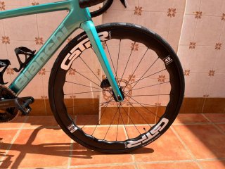 Bianchi carretera talla 47.