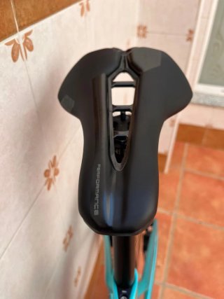 Bianchi carretera talla 47.