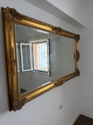 Espejo estilo antiguo dorado