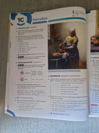 English File 5th Edition A2/B1. Student's Book ...