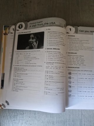 English File 5th Edition A2/B1. Student's Book ...