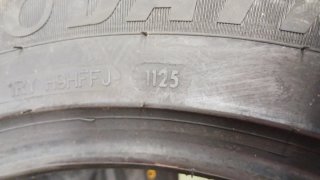 215/55 R17 98W OVATION VI-388