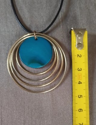 Collar con Colgante Circular Azul Eléctrico y Aros