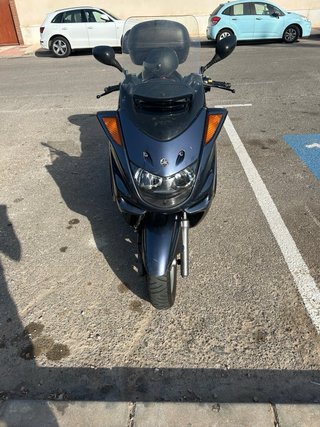 Motocicleta Yamaha Majestic 250 cc buen estado