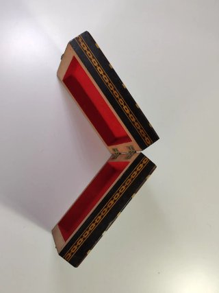 caja de madera para joyas