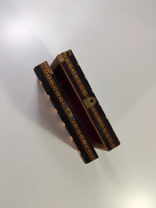 caja de madera para joyas