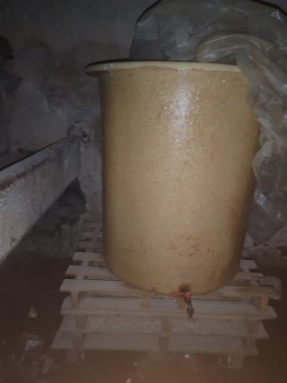 Bidón para líquidos con grifo