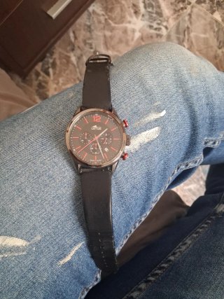 Reloj Lotus Negro y Rojo