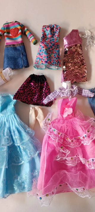 Lotto vestiti Barbie originali