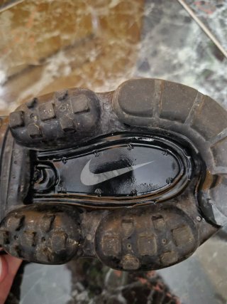 Nike Air Vapormax Plus negras, talla 43.