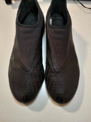 Botas fútbol Adidas Predator sin cordones