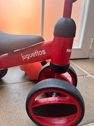 Bicicleta de equilibrio Nenittos/Juguettos + Casco