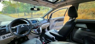 Mitsubishi Grandis 2007