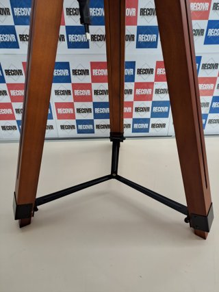 Lampada da terra a treppiede stile vintage - BarcelonaLED