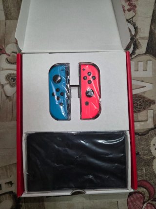 Nintendo Switch OLED Blu Neon Rosso Neon Nuova