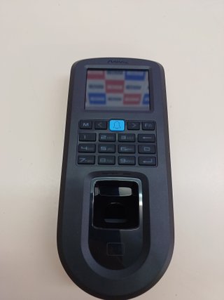 Control Acceso Biométrico, RFID, PIN – Wi-Fi, PoE, LCD 2.4", Linux