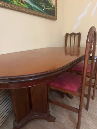 Conjunto de mesa y 6 sillas Precio negociable