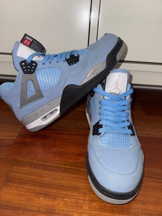 Jordan Retro 4 University Blue