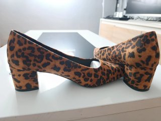 Zapatos tacón animal print nuevos