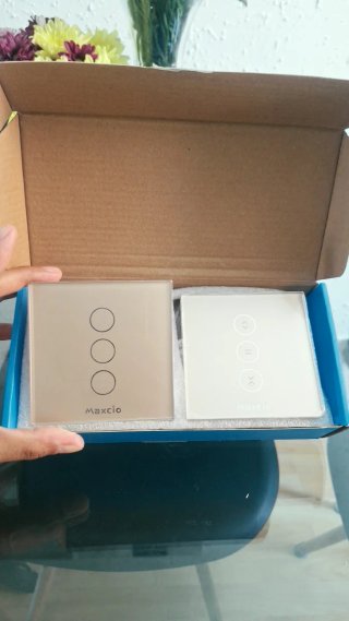 Interruptor Persiana Wifi Maxcio Dorado