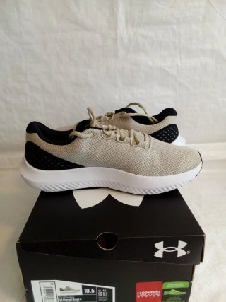 Zapatillas Under Armour niño beige/negro