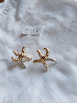 C576 Orecchini Stella Marina Stilizzata Tre Colori