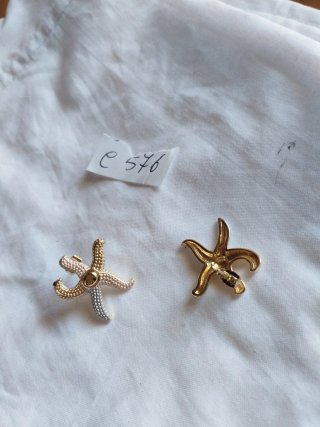 C576 Orecchini Stella Marina Stilizzata Tre Colori