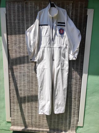 Mono de trabajo blanco