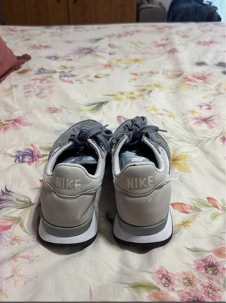 Nike Internationalist Grigio e Bianco