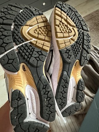 New Balance 1906 R