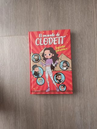 Lote de libros de El mundo de Clodett
