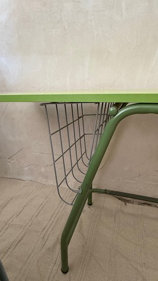 Pupitre escolar vintage verde